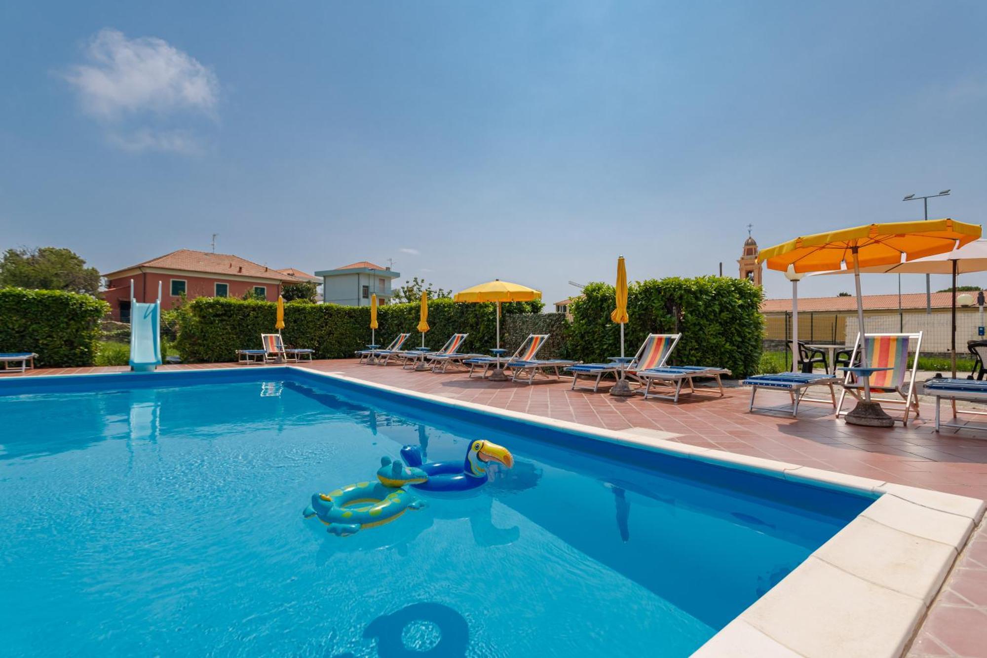 Residence Mizar Pietra Ligure Exterior foto